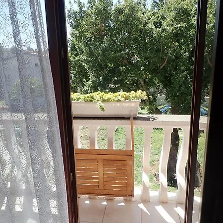Apartment With Parking Space Starigrad, Paklenica - 25820 Starigrad Paklenica