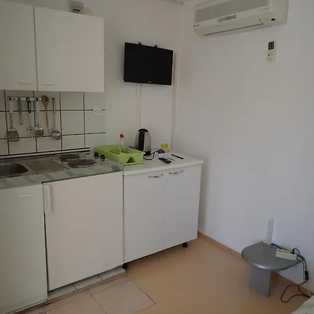 Apartment With Parking Space Starigrad, Paklenica - 25820 Starigrad Paklenica