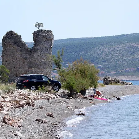 Apartment With Parking Space Starigrad, Paklenica - 25820 Starigrad Paklenica